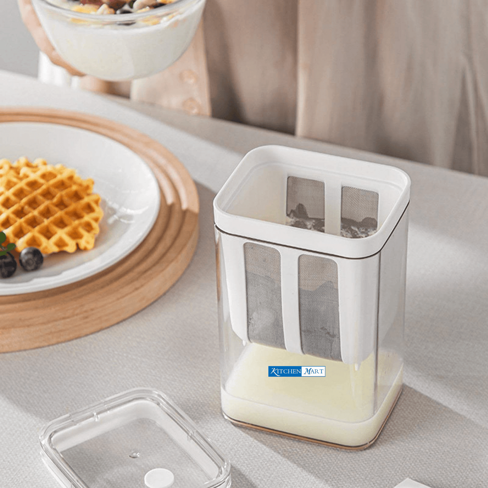 Greek yogurt making equipment featuring 1100ml strainer box with whey collection bowl