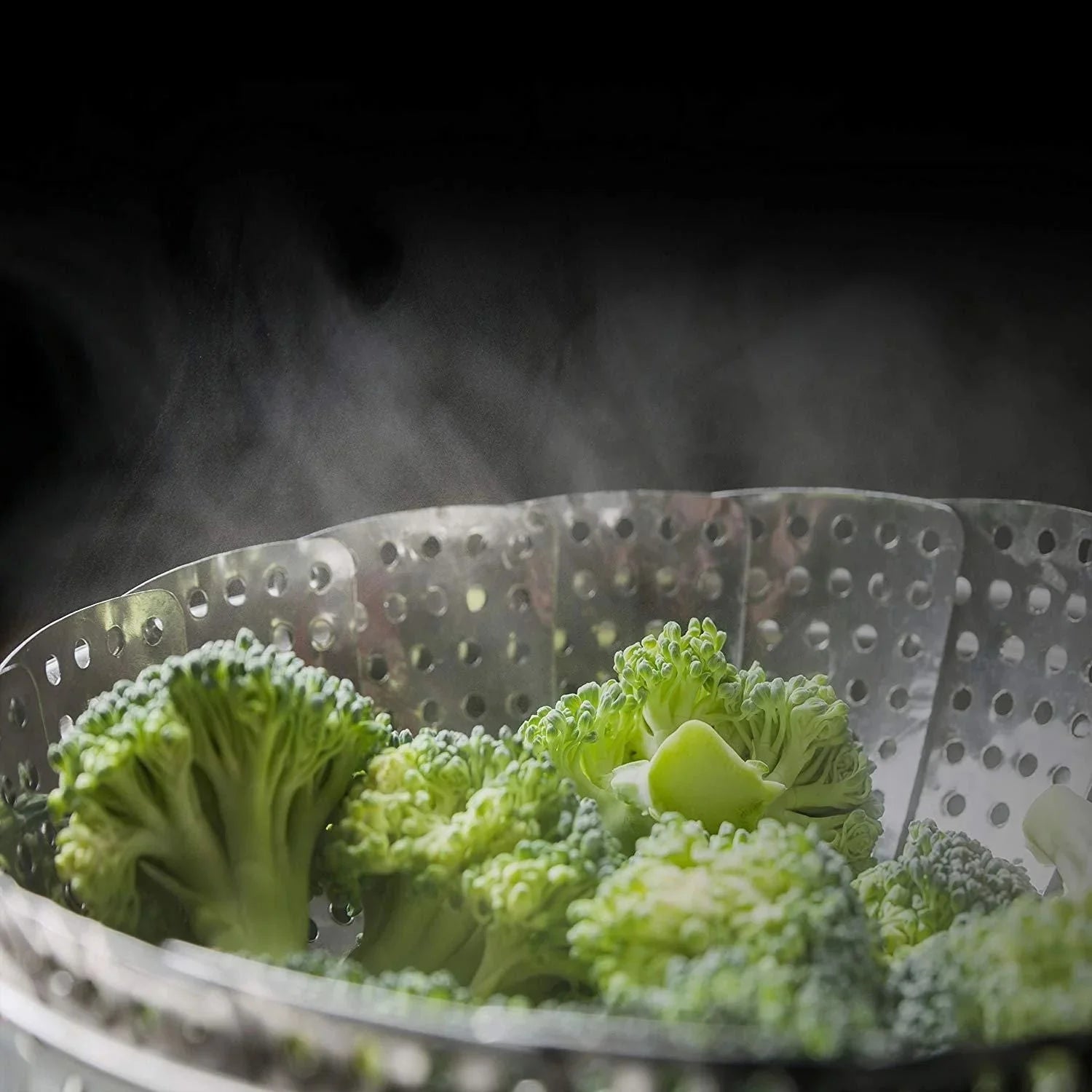 Food-grade adjustable steamer with petal design for healthy cooking