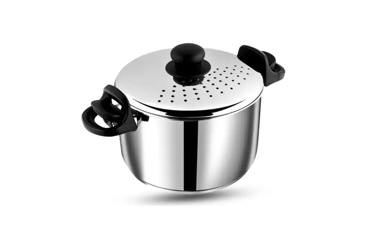 Diamond Stemo stainless steel pot with integrated strainer lid and black handles