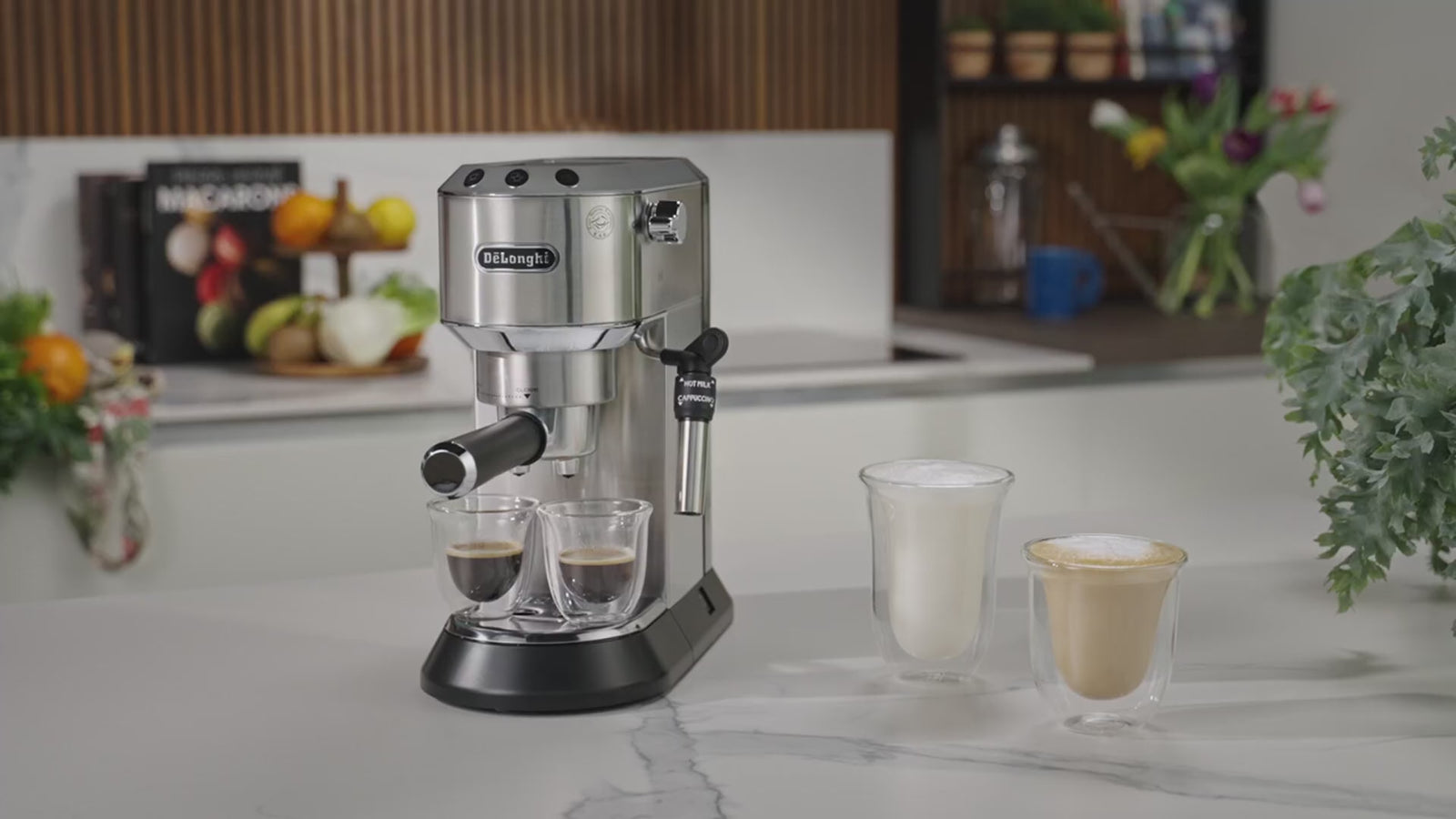 De'Longhi Dedica Style EC685.M Espresso Coffee Machine | 15 Bar Pump | Milk Frother