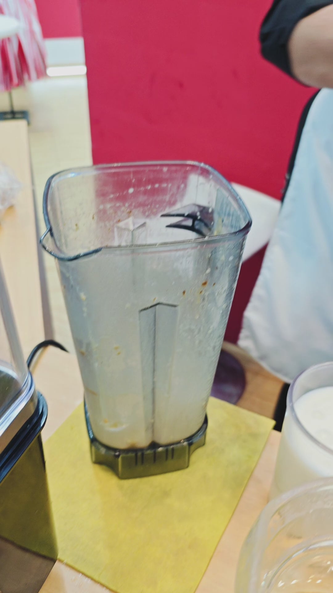 Sujata Blendmatic Commercial Bar Blender 1000W, Jar with Sound Enclosure
